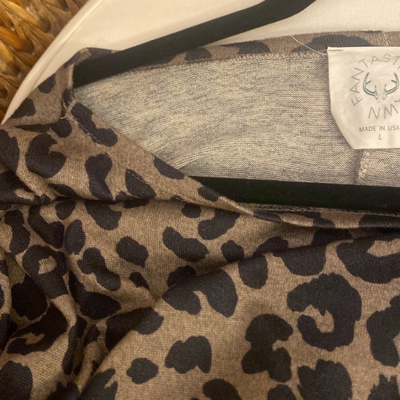 Fantastic Fawn Top - Picture 10 of 12